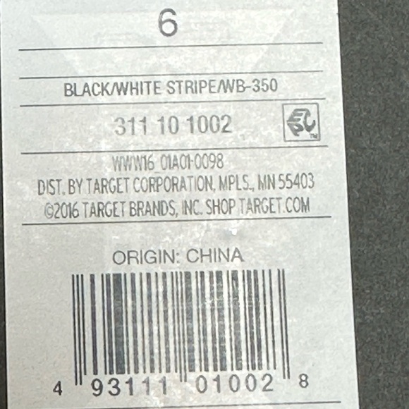 Who What Wear Linen Blend Striped Shorts With Belt, size 6 NWT - Picture 5 of 9